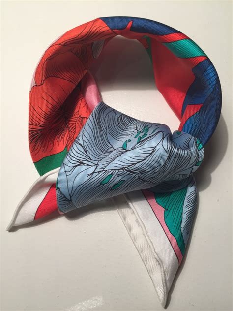 Gavroche 45 silk neckerchief Hermès Multicolour in Silk 